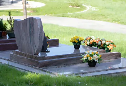head-stone-marker-home